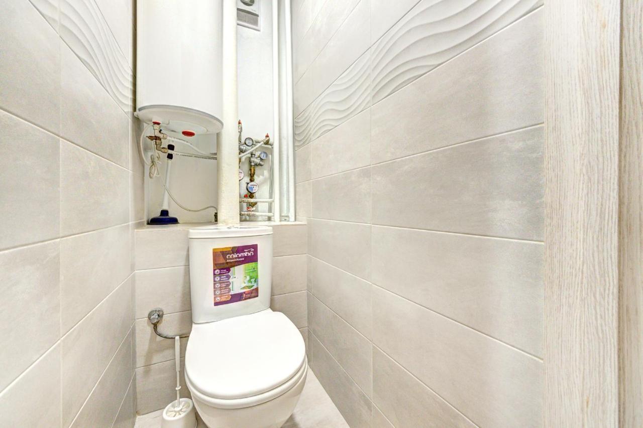 Apartments Near Ocean Plaza Druzhby Narodov Boulevard 8A Kiev Buitenkant foto